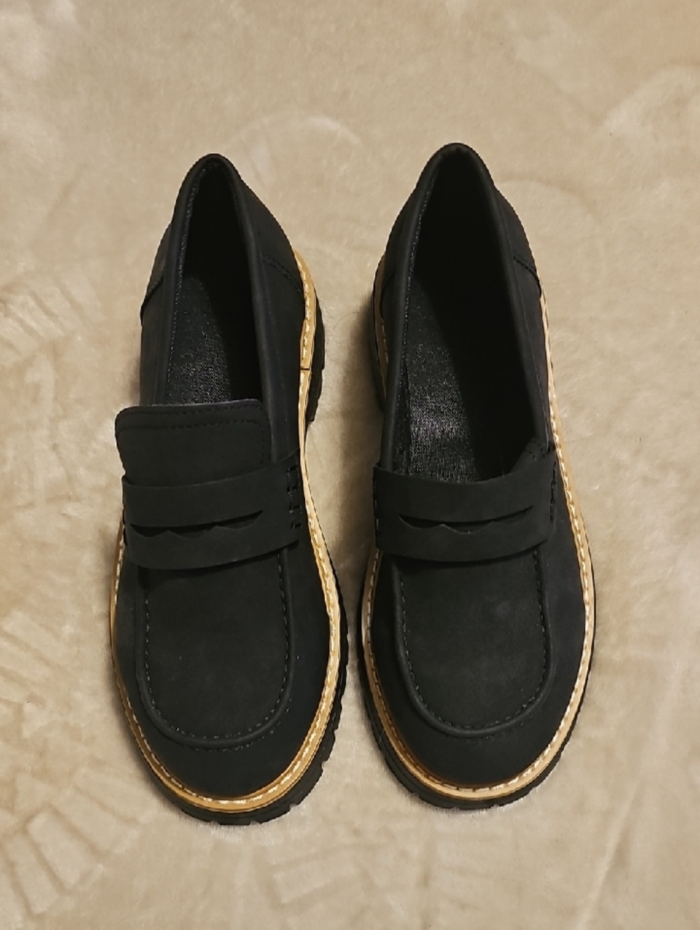 NWOT Black Women's Faux Suede Lug Sole Loafers